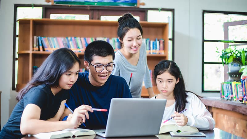 Ngoài gói Internet only, FPT cung cấp các gói combo truyền hình internet, gói internet cho game thủ và gói đặc thù cho doanh nghiệp